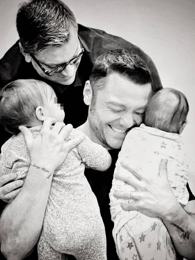 Con esta tierna foto, Tiziano anunció que se convirtió en padre de dos niños.