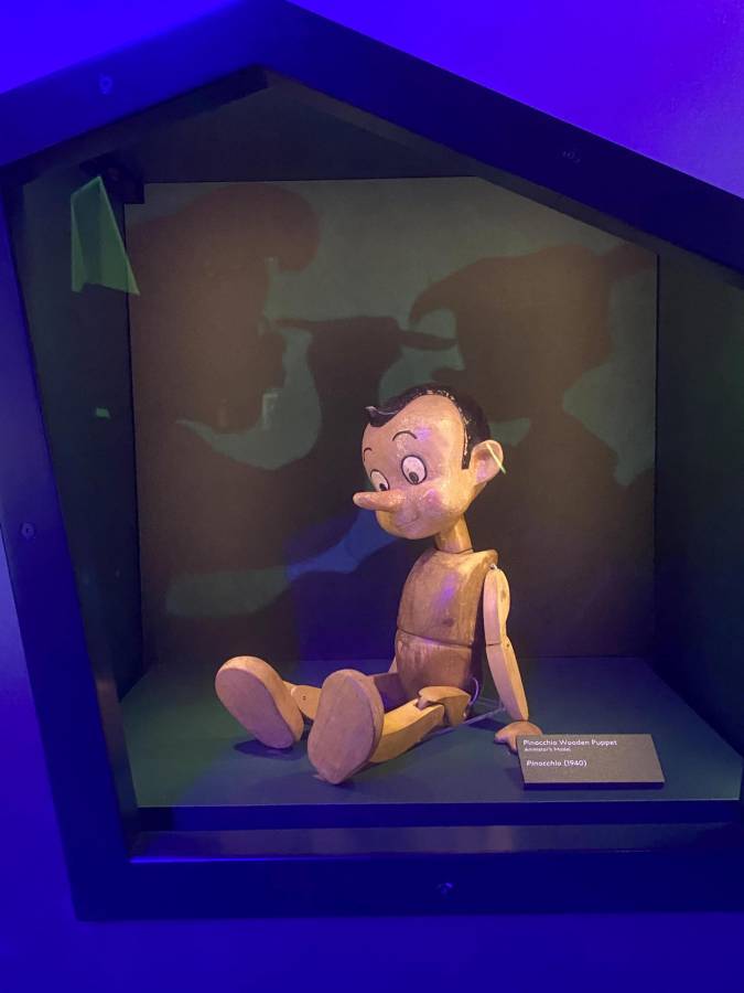 Fotografía de un modelo de animador de 1940 de un títere de madera de Pinocho.