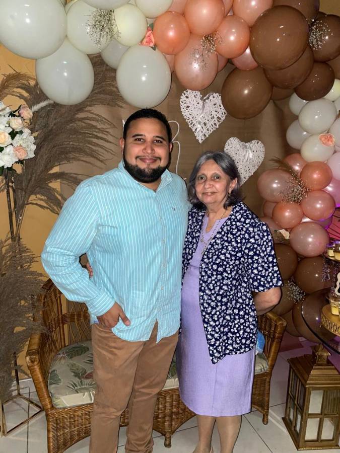 Fernando y Candy despiden su soltería