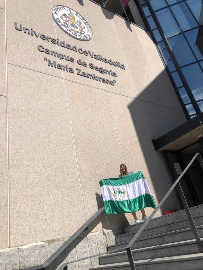 Ileana Velásquez, cursa Maestría en mediación y resolución extrajudicial de conflictos en la Universidad de Valladolid, España.