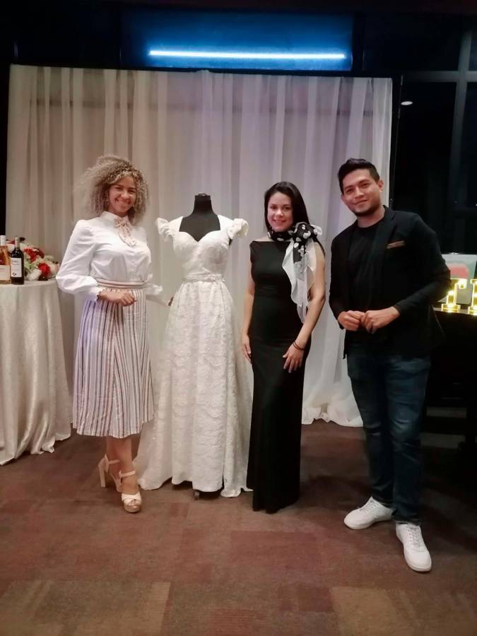 Diseñadora Nayla Girón presenta su nueva colección