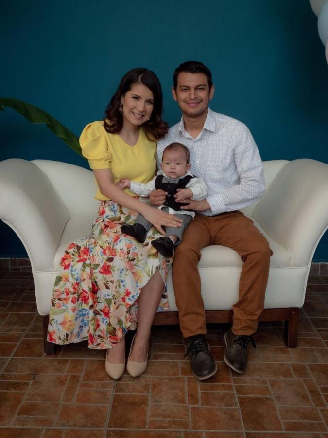 Angela Beatriz Reyes Soto y su familia.