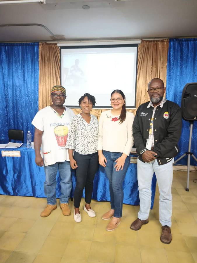 Humberto Castillo, Cirila Suazo, Carlen Castillo y Elías Castro.