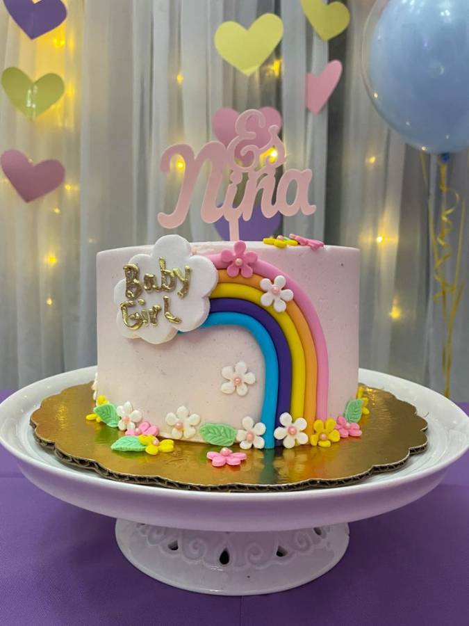 Alegría en la famila Menjivar-Mejía por la pronta llegada de Ana Lucía