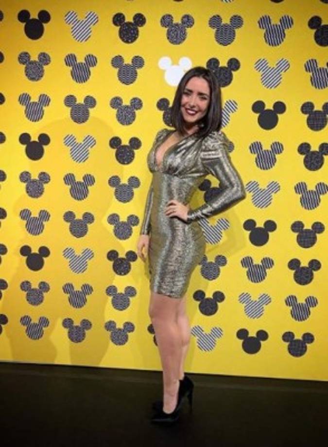 Un nuevo reto, además de ser mamá, llegaría a su carrera: interpretar a Estela Carrillo, una maestra de música y madre capaz de hacer todo por su hija, incluso cometer un delito. Ariadne también realizó el personaje de Laura Oviedo y hasta tuvo que mostrar sus dotes para el canto en esta telenovela, mientras combinaba su rol de madre. <br/><br/>