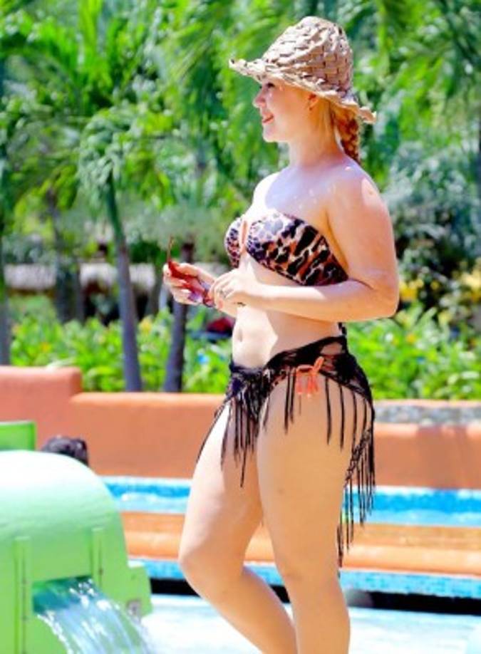 Wendy López mostró sus encantos en San Pedro Sula.