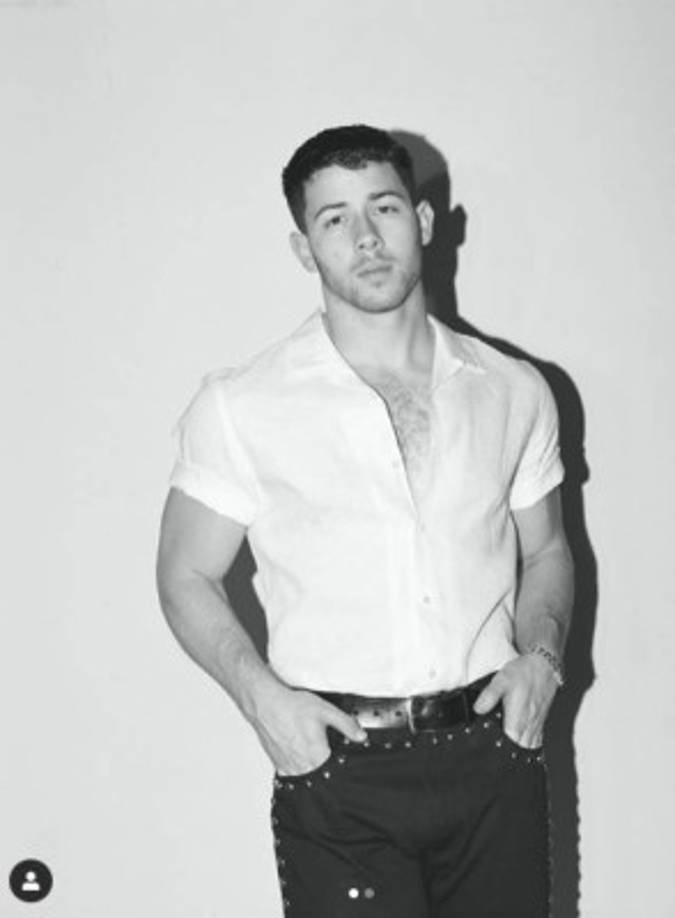 El actor también está muy enamorado de la actriz y está disfrutando tanto esta etapa de casados que se ha olvidado de gimnasio.