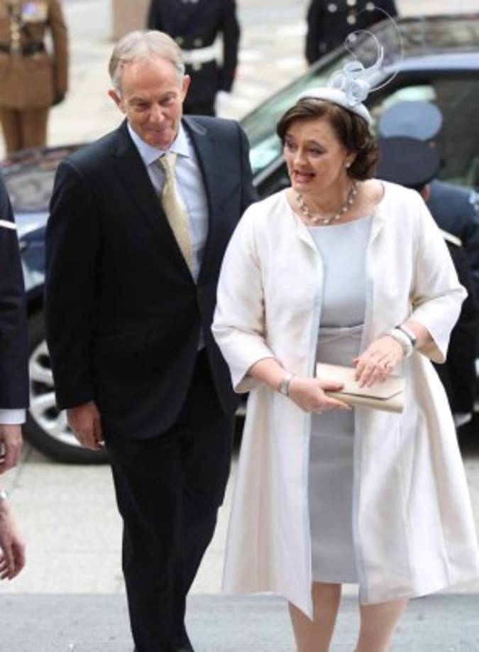 El ex primer ministro británico Tony Blair y su mujer, Cherie.