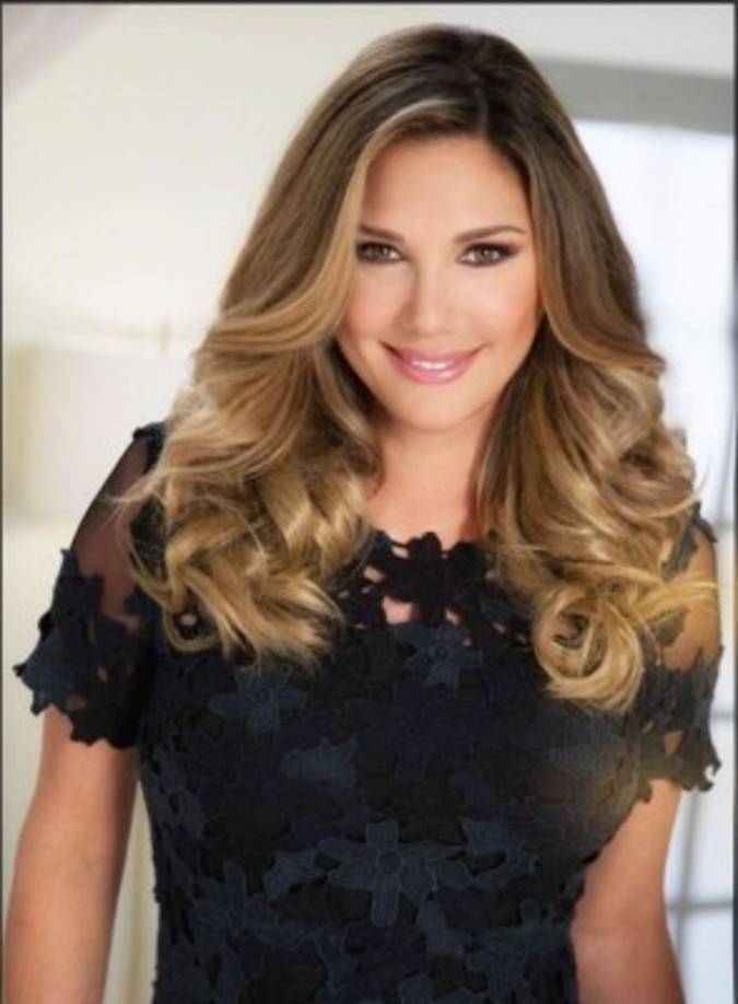 5. DAISY FUENTES publicó en Twitter, en inglés: '#FidelCastro muerto a los 90 #Cuba', acompañado por la cita de Clarence Darrow: 'Yo nunca he matado a nadie, pero he leído algunos avisos de obituario con gran satisfacción'.