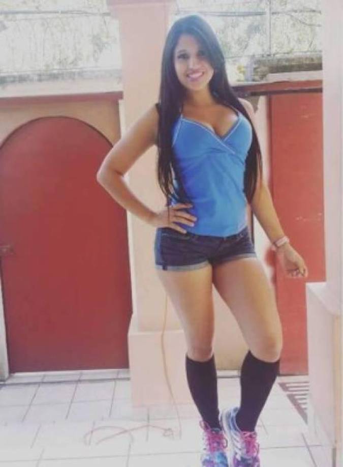 Hace unos años atrás, la chica laboraba como edecán. 