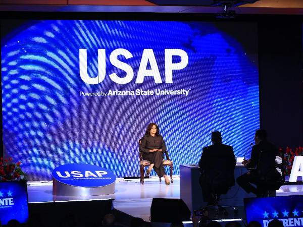 Rixi Moncada participó en octubre en el conversatorio De Frente de la Universidad de San Pedro Sula (USAP).