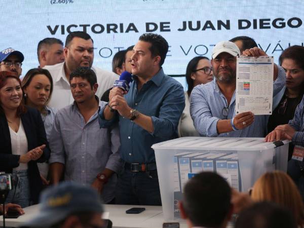Juan Diego Zelaya pide liberar actas ante resultados preliminares del CNE