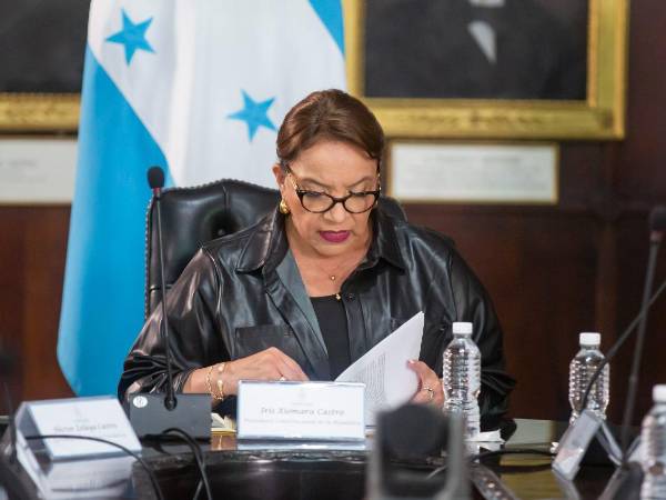 Xiomara Castro, presidenta de Honduras, convocó al Consejo de Defensa y Seguridad.
