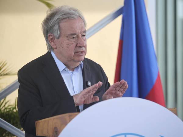 Fotografía de archivo del secretario general de las Naciones Unidas, António Guterres, hablando en Puerto Príncipe (Haití).