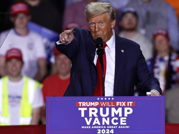 El candidato presidencial republicano Donald Trump cerró su campaña en Grand Rapids, Michigan, Estados Unidos.