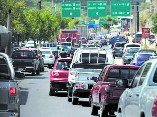 <b>Los combustibles aportan el 10% de las recaudaciones tributarias del gobierno central y 38,500 empleos directos.</b>