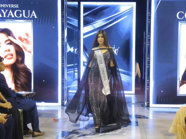 La presentación oficial de las candidatas al Miss Honduras Universo 2026 marcó el inicio de una travesía donde los sueños comenzaron a tomar forma. En la foto vemos a Yariela García, Miss Comayagua, quien se ha posicionado como una de las favoritas de la competencia.
