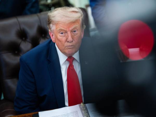 Donald Trump, presidente de los Estados Unidos en imagen de archivo. EFE/EPA/AARON SCHWARTZ / POOL