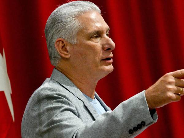 Fotografía de archivo del presidente de Cuba, Miguel Díaz-Canel. EFE/EPA/ADALBERTO ROQUE/ POOL