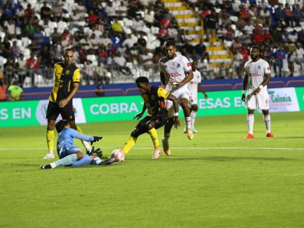 Ambos equipos fueron sancionados en sus encuentros por la jornada 9 del torneo Apertura.