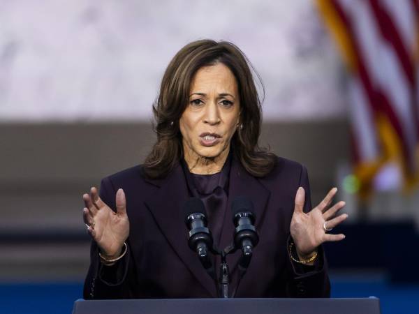 La vicepresidenta estadounidense, Kamala Harris, aceptó su derrota ante Trump en un emotivo discurso.