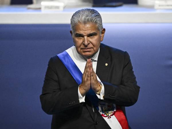 Presidente de Panamá, Jose Raúl Mulino en la toma de posesión.
