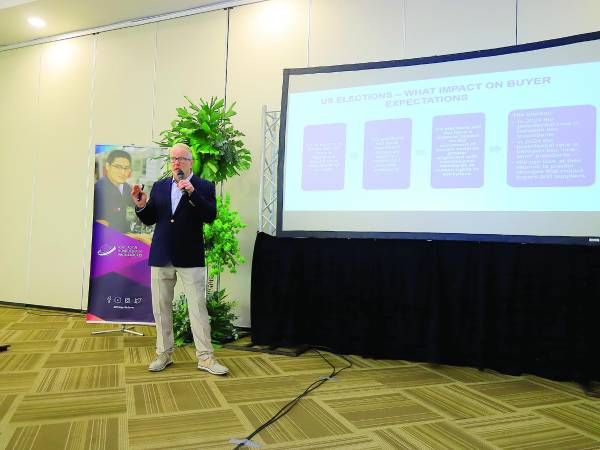 <b>Experto. Mark Jaeger, vicepresidente de Wrap, explica el impacto de las elecciones. Foto: Melvin Cubas. </b>