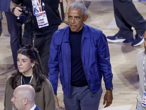 El expresidente de EE.UU., Barack Obama, en el juego de las estrellas de la NBA, el 15 de febrero de 2026.