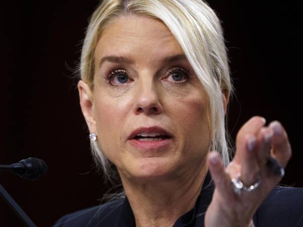 La fiscal general, Pam Bondi, que ha sido destituida de su cargo por el presidente estadounidense, Donald Trump. EFE