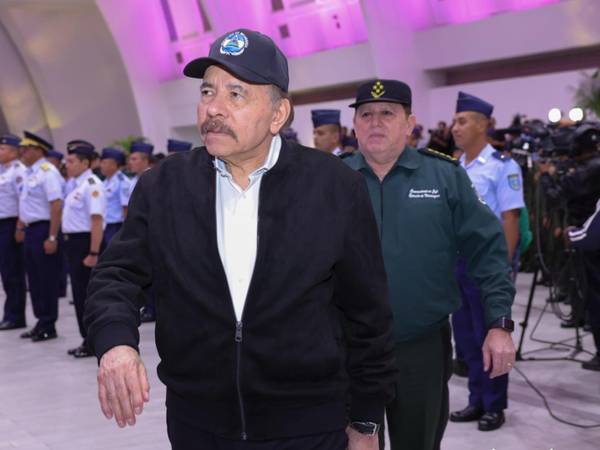 El jefe de escolta del presidente de Nicaragua, Daniel Ortega, fue detenido por la Policía Nacional por desobediencia.