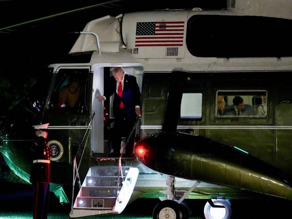 Donald Trump y su homólogo chino, Xi Jinping, se mostraron satisfechos hoy tras conseguir avances en el acuerdo durante una llamada telefónica