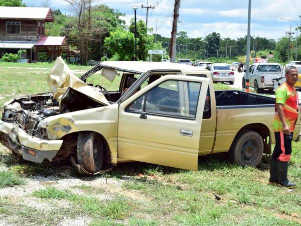 Ocho monjes budistas que participaban en un peregrinaje murieron este jueves en el noreste de Tailandia después de ser atropellados por una camioneta conducida por un menor de edad, según informaron las autoridades. EFE/Departamento de Relaciones Públicas Provincial de Mukdahan
