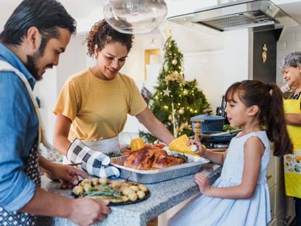 Planifica tus comidas: Incluye opciones ligeras y equilibradas como las anteriores.