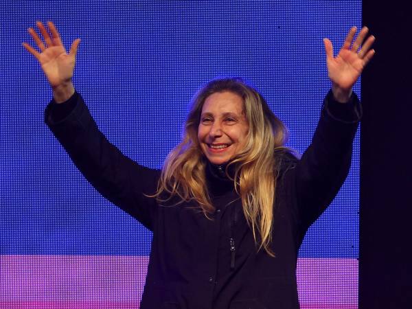 Karina Milei, hermana de Javier Milei, fue crucial para que llegara a líder de Argentina.