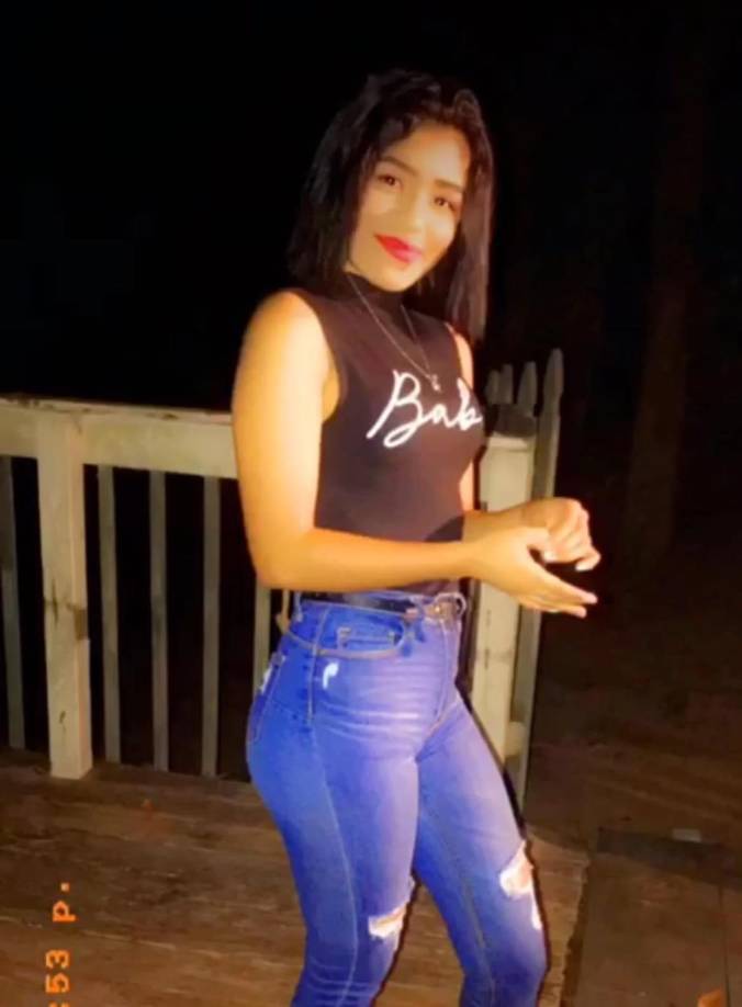 Ahora la familia de Paola llora, mientras sus amigos y vecinos exigen que se esclarezca todo. 