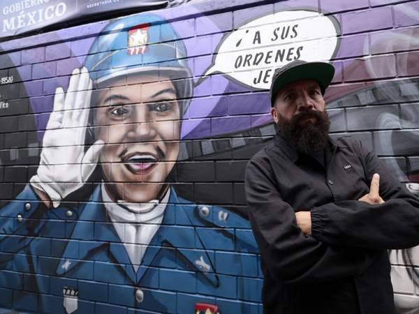 Celebran 113 años de ‘Cantinflas’ con mural y recorrido turístico por la Ciudad de México