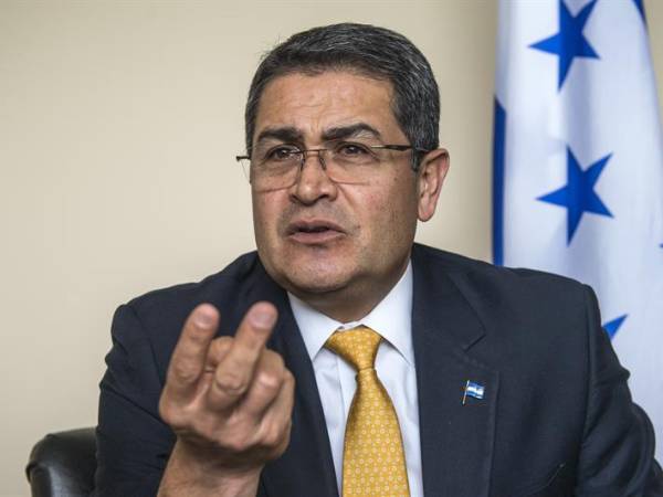 Hernández fue indultado por Donald Trump, presidente de Estados Unidos, el 28 de noviembre de 2025.