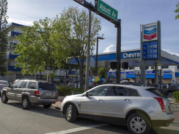 Más de un millar de gasolineras en muchas zonas de Florida se han quedado sin combustible ante la masiva salida de residentes, debido al huracán Milton.