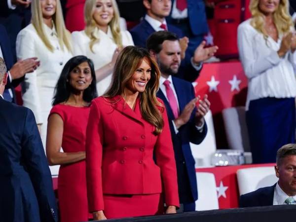 Melania Trump, la exprimera dama de Estados Unidos, se prepara para regresar a la Casa Blanca tras la contundente victoria de su esposo, Donald Trump, en las elecciones presidenciales del pasado 5 de noviembre.