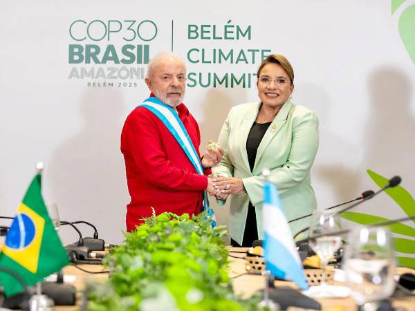 Lula y Castro durante su encuentro en Belém, Brasil.