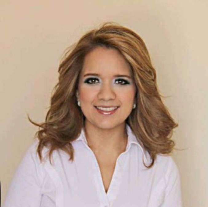 Karla Castro va en la casilla 135 por el Partido Liberal por el departamento de Francisco Morazán.