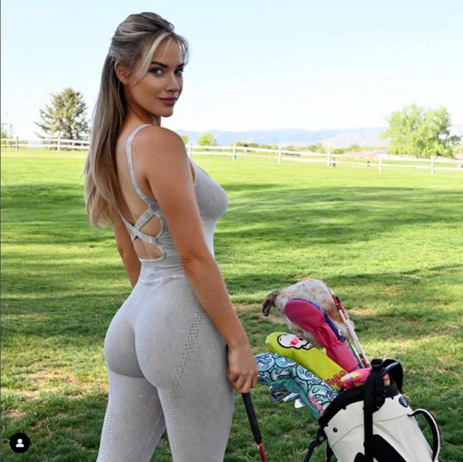 Durante su etapa colegial, Paige Spiranac fue premiada por el Future Collegians World Tour en dos ocasiones como la Jugadora del Año de la Región Oeste. 