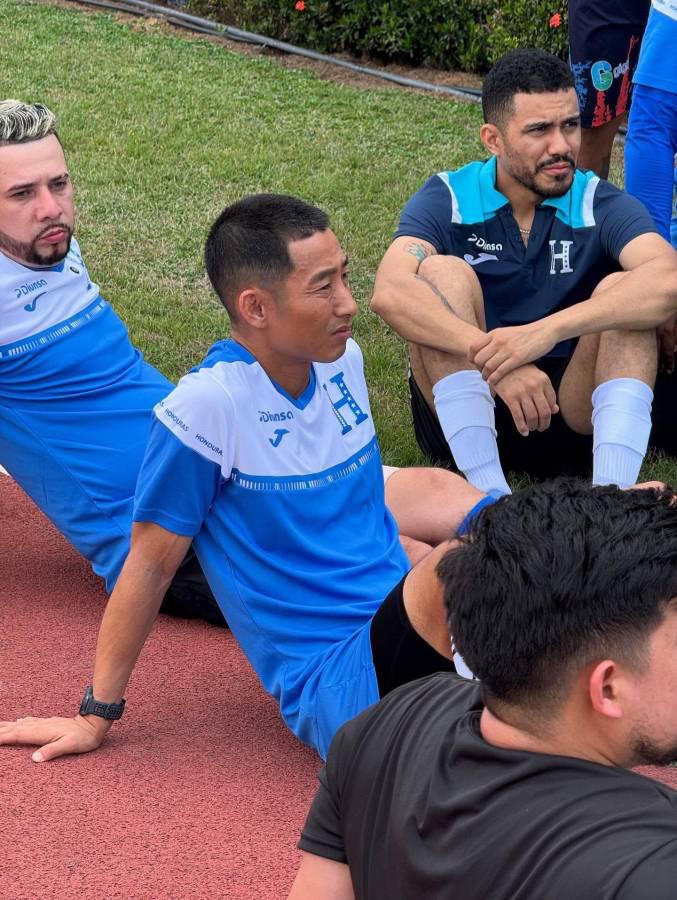 Shin Fujiyama saca preparación militar y el Primi Maradiaga su carácter mundialista