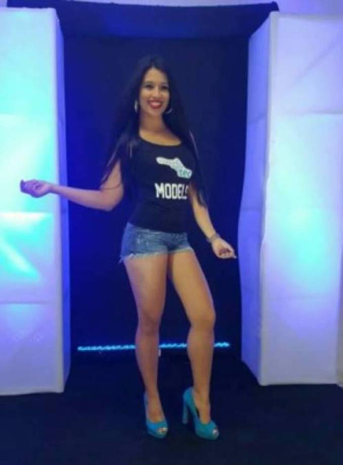 kathyortizfitness es la cuenta oficial de Instagram de la bella chica.