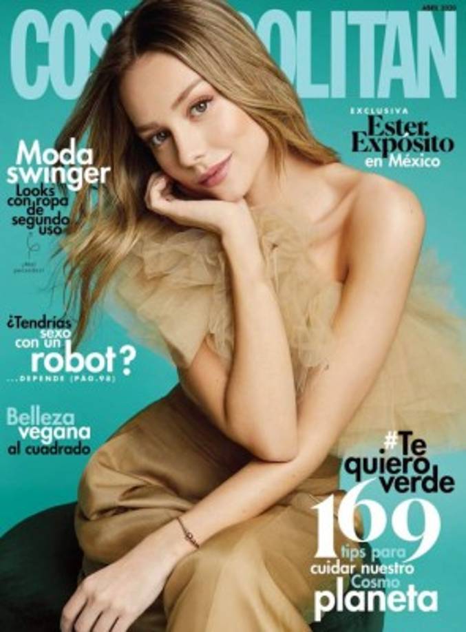 Inmediatamente los actores fueron reconocidos por varios de sus seguidores, quienes se acercaron a ellos con la intención de tomarse una fotografía.