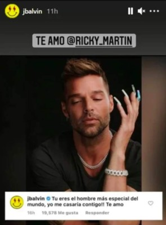 El cantante ha contado al menos con el apoyo de sus amigos famosos, que no pararon de dejarle comentarios cargados de cariño y hace unos días J Balvin se propuso arrancarle una sonrisa con el suyo asegurándole que, en su opinión, es 'el hombre más especial del mundo'.