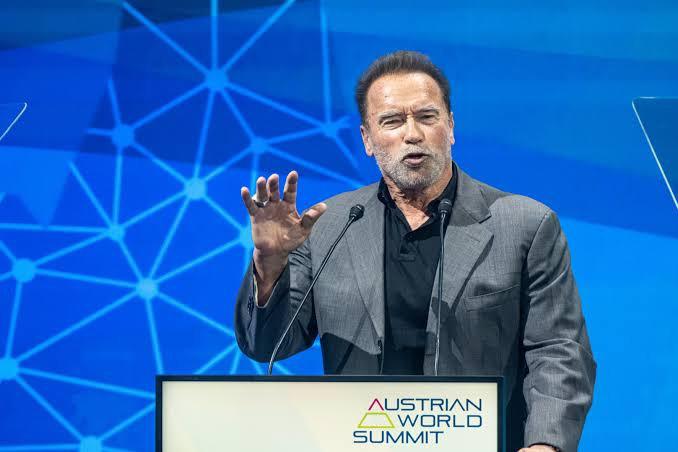 Arnold Schwarzenegger desafía al tiempo: festeja sus 79 años ejercitándose