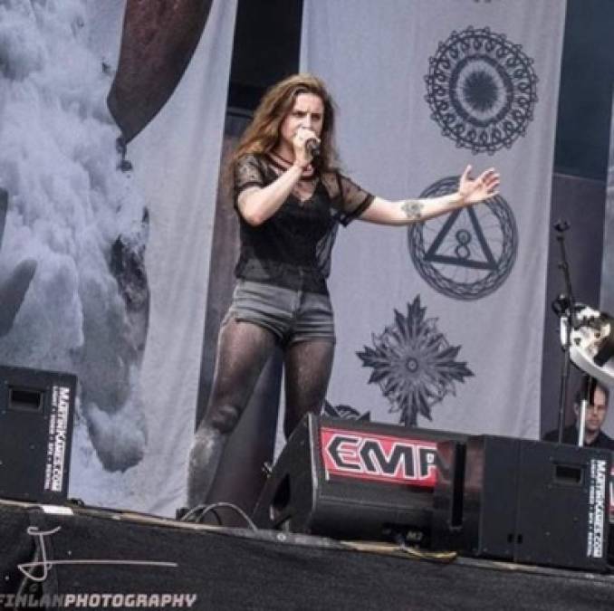 El 5 de mayo de 2016 abandonó Eluveitie junto a sus amigos Ivo Henzi y Merlin Sutter debido a diferencias personales entre los integrantes.