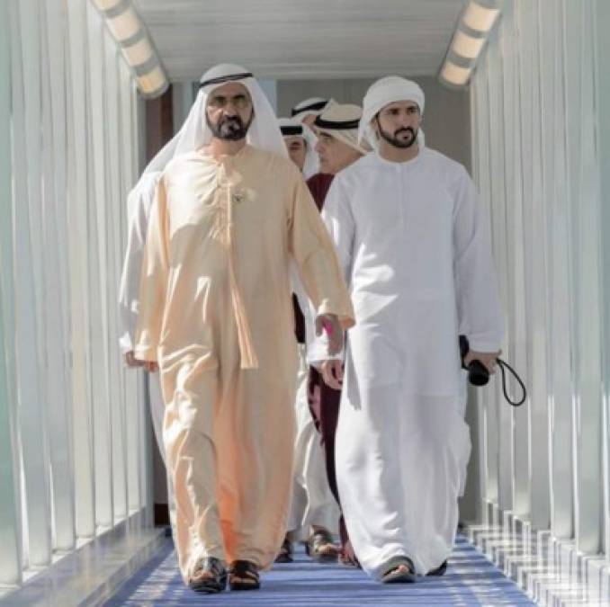 El jeque Mohammed bin Rashid Al Maktoum, Emir de Dubái, fue quien ordenó la triple boda real, según medios británicos.