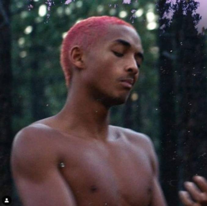 Según Jaden cuenta con todo el apoyo de sus padres. 'La lección más importante que he aprendido de mis padres ha sido la importancia de ser yo mismo, cueste lo que cueste y sin importar lo que la gente piense', declaró.<br/>